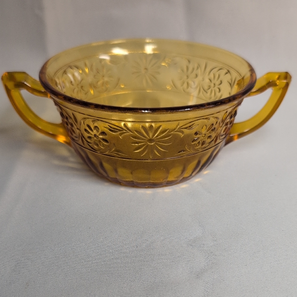 Vintage Indiana Glass Amber Daisy Pattern Double Handled Cream Soup Bowl
